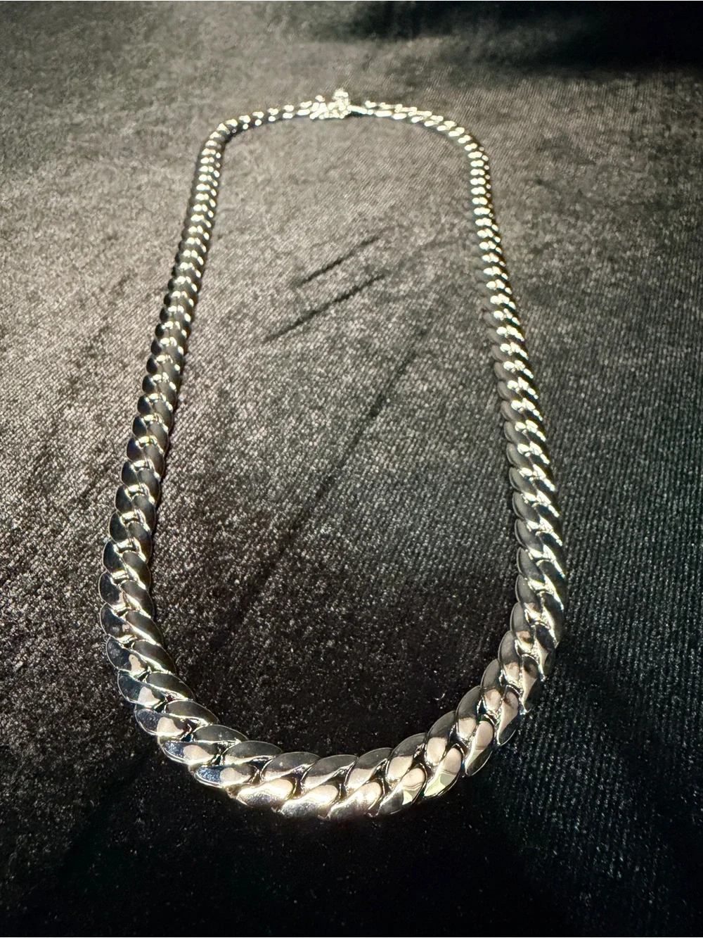 Miami Cuban 20in 7.5MM 14K Gold Filled necklace W/Box Lock. Brand new.